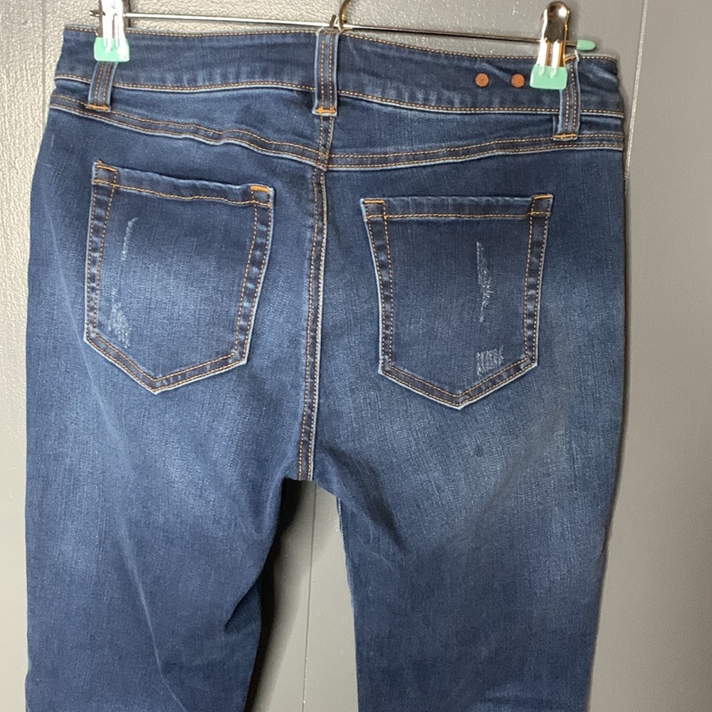 CAbi Skinny Distressed Jeans Style 3752 Size 4 - Picture 10 of 14